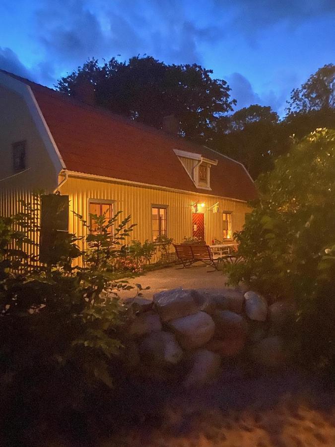 Hunnebostrands Vandrarhem Gammelgarden Экстерьер фото